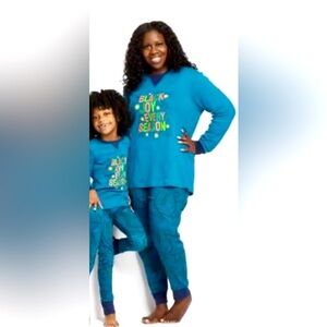 Wondershop Women’s 2-Piece Christmas Pajamas XL - Blue, EUC